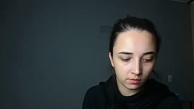 Eva Gloryy online show from October 2, 2025, 3:04 pm