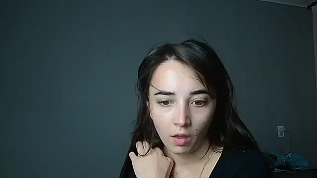 Eva Gloryy online show from October 27, 2025, 2:07 pm