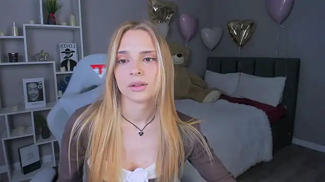 Snapshot of JinxTonks chatting on February 18, 2026, 6:26 pm JinxTonks online show from February 18, 2026, 6:26 pm