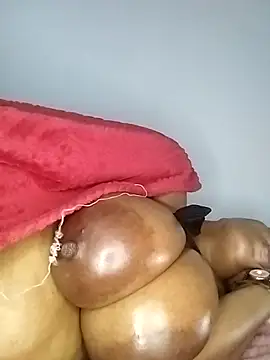 Snapshot of bubblendz1988 chatting on November 29, 2025, 4:12 am bubblendz1988 online show from November 29, 2025, 4:12 am