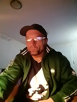 bobbuilder77pl online show from February 4, 2025, 9:20 pm