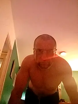 bobbuilder77pl online show from February 15, 2025, 7:17 pm