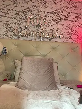 Lili  taylor online show from March 1, 2026, 12:43 am