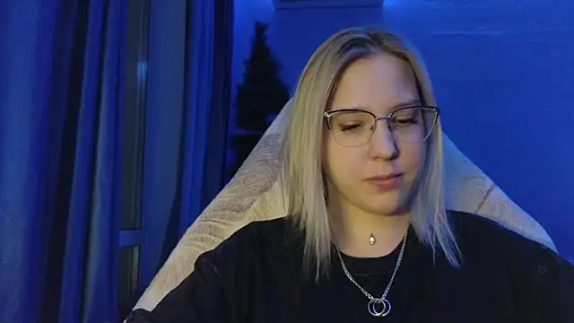 Snapshot of HotBrandyX chatting on January 9, 2026, 2:02 pm HotBrandyX online show from January 9, 2026, 2:02 pm