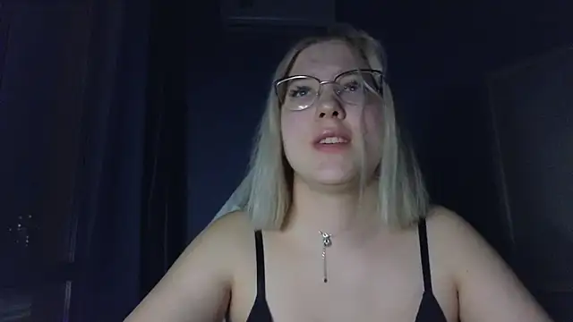 Snapshot of HotBrandyX chatting on November 17, 2025, 11:03 am HotBrandyX online show from November 17, 2025, 11:03 am