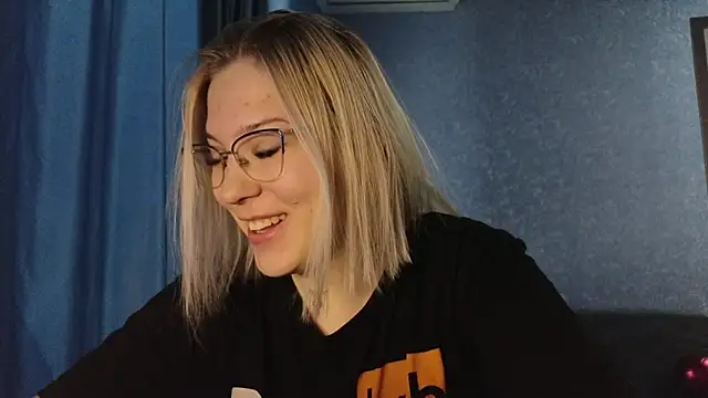 Snapshot of HotBrandyX chatting on November 8, 2025, 4:49 am HotBrandyX online show from November 8, 2025, 4:49 am