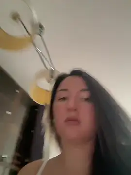 Snapshot of sweetflowers69 chatting on March 19, 2025, 8:23 am sweetflowers69 online show from March 19, 2025, 8:23 am