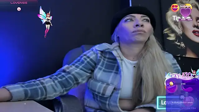 Snapshot of viktoria_davis_ chatting on December 17, 2025, 12:15 am viktoria davis online show from December 17, 2025, 12:15 am