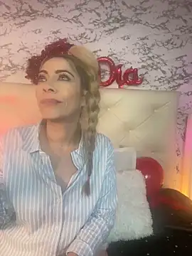 Snapshot of viktoria_davis_ chatting on February 14, 2025, 10:36 pm viktoria davis online show from February 14, 2025, 10:36 pm