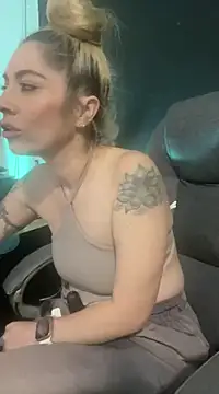Snapshot of viktoria_davis_ chatting on March 19, 2025, 1:32 am viktoria davis online show from March 19, 2025, 1:32 am