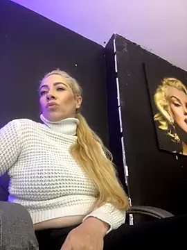 Snapshot of viktoria_davis_ chatting on October 10, 2025, 10:54 pm viktoria davis online show from October 10, 2025, 10:54 pm