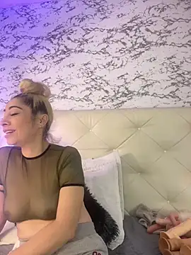 Snapshot of viktoria_davis_ chatting on February 26, 2025, 1:03 am viktoria davis online show from February 26, 2025, 1:03 am