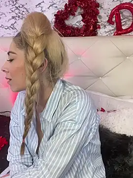 Snapshot of viktoria_davis_ chatting on February 15, 2025, 1:42 am viktoria davis online show from February 15, 2025, 1:42 am