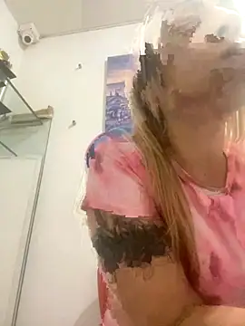 Snapshot of viktoria_davis_ chatting on September 16, 2025, 12:33 am viktoria davis online show from September 16, 2025, 12:33 am