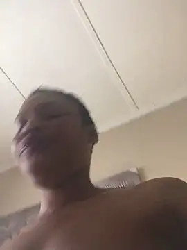 Snapshot of JuicyMummie chatting on January 24, 2025, 4:59 am JuicyMummie online show from January 24, 2025, 4:59 am