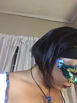 Snapshot of JuicyMummie chatting on January 27, 2025, 7:35 pm JuicyMummie online show from January 27, 2025, 7:35 pm