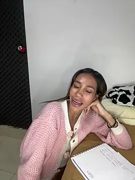 Snapshot of zoe_storm chatting on March 8, 2025, 3:50 am zoe storm online show from March 8, 2025, 3:50 am