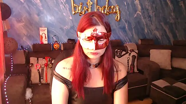 Snapshot of sachaclinford chatting on October 30, 2025, 6:27 pm sachaclinford online show from October 30, 2025, 6:27 pm