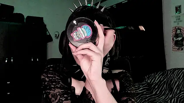 roxy toxic online show from February 10, 2026, 11:48 pm