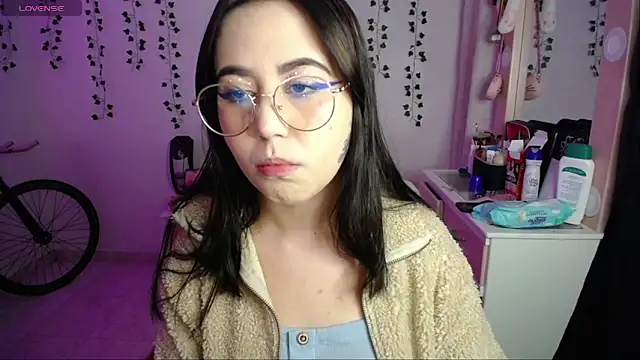 Snapshot of _codeline chatting on November 28, 2025, 4:56 am codeline online show from November 28, 2025, 4:56 am