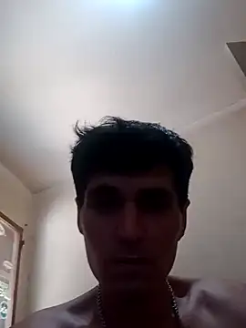 Snapshot of EstebanAkyLu chatting on February 3, 2025, 6:07 pm EstebanAkyLu online show from February 3, 2025, 6:07 pm