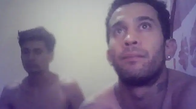 Snapshot of EstebanAkyLu chatting on January 17, 2025, 7:51 am EstebanAkyLu online show from January 17, 2025, 7:51 am