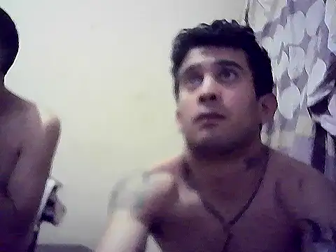 Snapshot of EstebanAkyLu chatting on November 5, 2025, 7:44 am EstebanAkyLu online show from November 5, 2025, 7:44 am