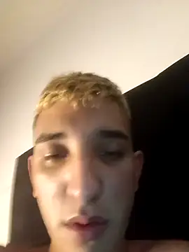 Snapshot of manu_stiv chatting on March 12, 2025, 3:13 am manu stiv online show from March 12, 2025, 3:13 am