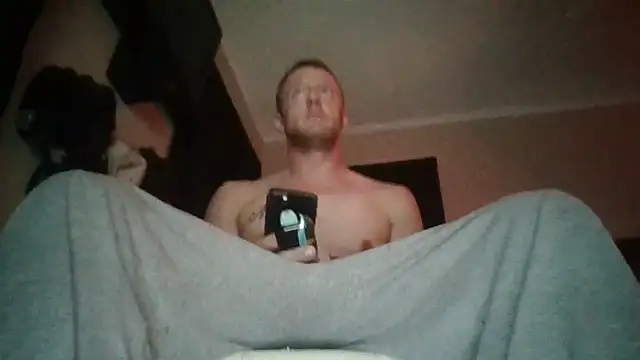 biggzee6 online show from November 20, 2025, 9:43 am