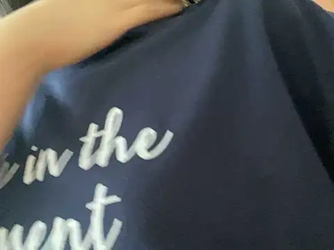 Snapshot of riri_riri_jp chatting on September 28, 2025, 5:36 am riri riri jp online show from September 28, 2025, 5:36 am