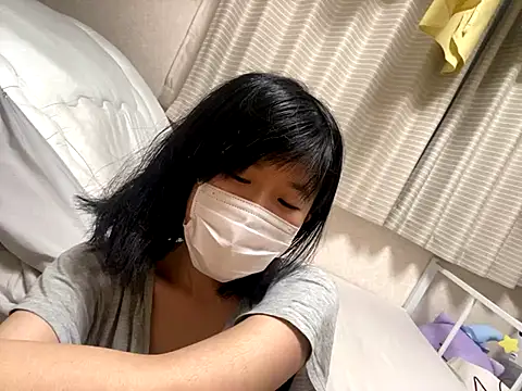 Snapshot of riri_riri_jp chatting on October 3, 2025, 11:45 am riri riri jp online show from October 3, 2025, 11:45 am