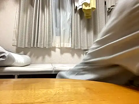 Snapshot of riri_riri_jp chatting on September 19, 2025, 11:36 am riri riri jp online show from September 19, 2025, 11:36 am