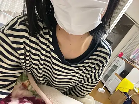 Snapshot of riri_riri_jp chatting on October 26, 2025, 3:34 pm riri riri jp online show from October 26, 2025, 3:34 pm