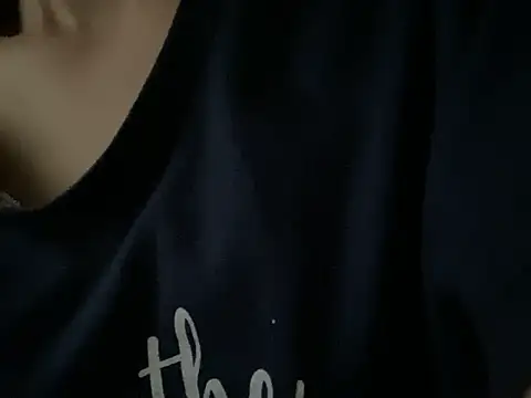 Snapshot of riri_riri_jp chatting on October 10, 2025, 11:27 pm riri riri jp online show from October 10, 2025, 11:27 pm