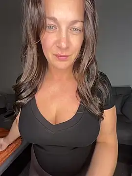 Snapshot of GoddessLucyRose chatting on September 22, 2025, 8:26 pm GoddessLucyRose online show from September 22, 2025, 8:26 pm