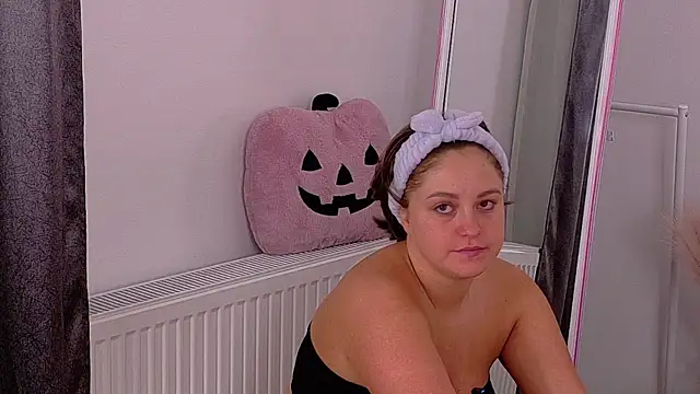 PatriciaSpice online show from April 16, 2026, 4:02 am