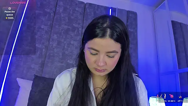 ValeriaOrtega online show from March 5, 2025, 12:44 pm