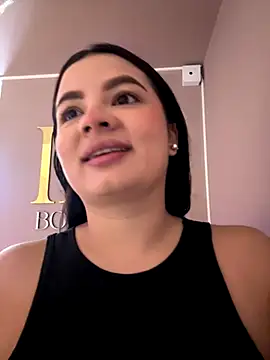 ValeriaOrtega online show from October 19, 2025, 12:41 pm