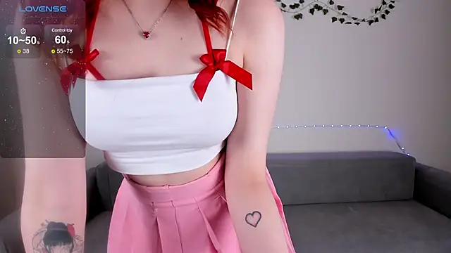 EmmyStar  online show from March 13, 2025, 10:10 pm