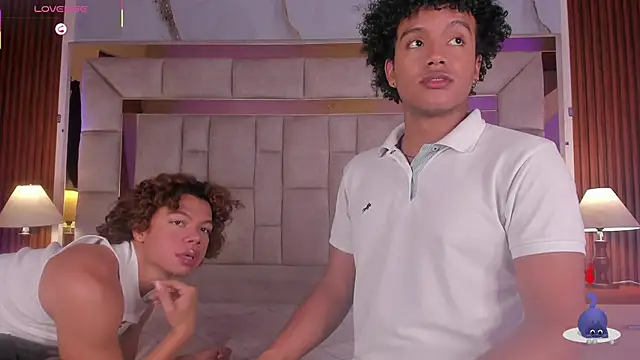 Snapshot of DanteAndKyle chatting on November 27, 2025, 10:43 pm DanteAndKyle online show from November 27, 2025, 10:43 pm