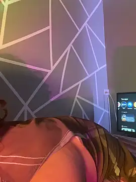 Snapshot of DanteAndKyle chatting on February 4, 2026, 11:44 pm DanteAndKyle online show from February 4, 2026, 11:44 pm