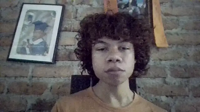 Snapshot of DanteAndKyle chatting on September 17, 2025, 7:38 pm DanteAndKyle online show from September 17, 2025, 7:38 pm