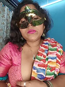 hevensex143 online show from May 19, 2026, 7:54 pm