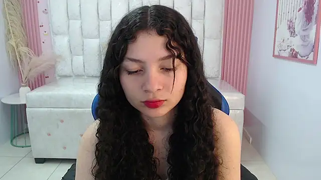 Snapshot of shalon_diaz_s chatting on November 26, 2025, 1:11 pm shalon diaz s online show from November 26, 2025, 1:11 pm