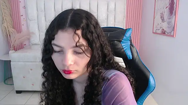 Snapshot of shalon_diaz_s chatting on November 24, 2025, 1:11 pm shalon diaz s online show from November 24, 2025, 1:11 pm