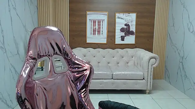 Snapshot of shalon_diaz_s chatting on November 21, 2025, 1:15 am shalon diaz s online show from November 21, 2025, 1:15 am