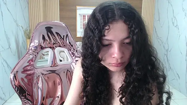 Snapshot of shalon_diaz_s chatting on November 20, 2025, 1:12 pm shalon diaz s online show from November 20, 2025, 1:12 pm