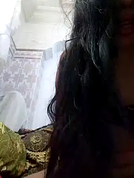 Snapshot of majdolin78 chatting on February 6, 2025, 10:58 am majdolin78 online show from February 6, 2025, 10:58 am