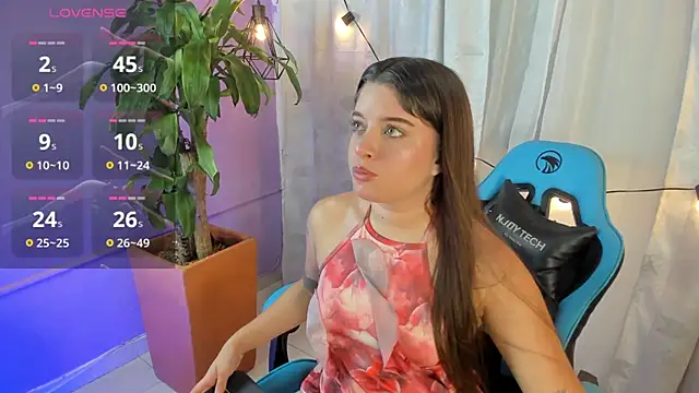 Lia little18 online show from June 4, 2026, 10:25 pm