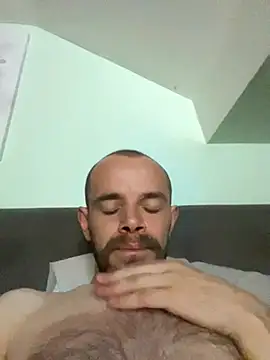 Snapshot of wyattstone chatting on September 30, 2025, 11:11 pm wyattstone online show from September 30, 2025, 11:11 pm